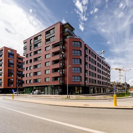 Doki Living - Foodhall & Parking By Downtown Apartments-3